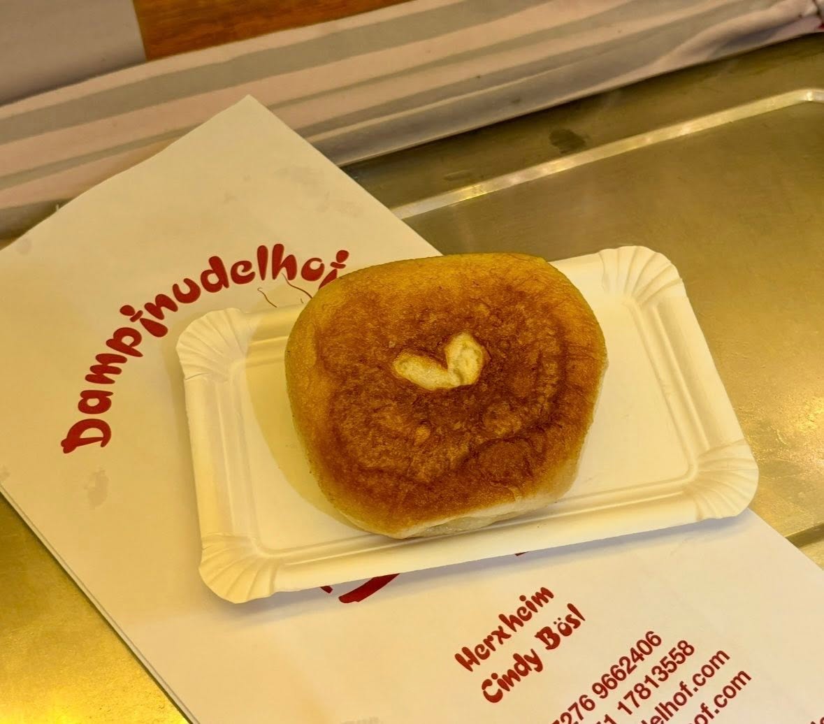 Pfälzer Dampfnudel vom Dampfnudelhof